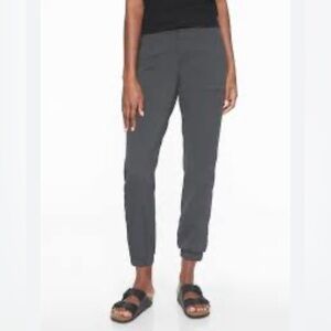 Athleta Trekkie 2.0 Jogger Pants Size 10 Color Gray